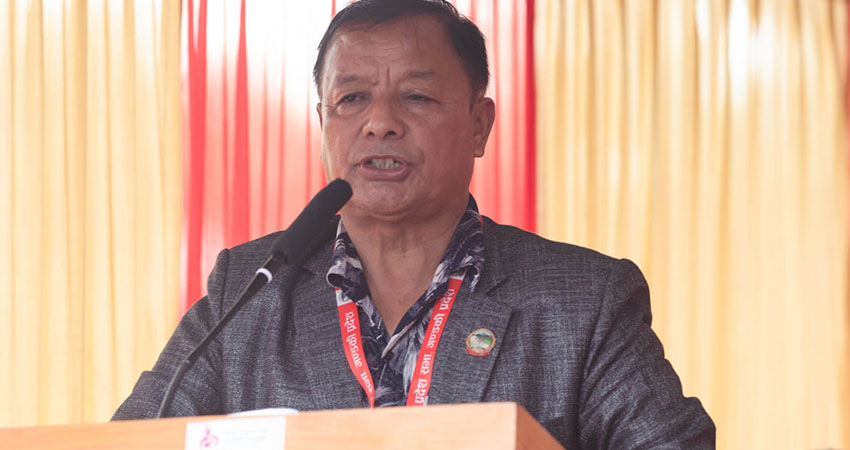 पोखराको मेयर पदमा पौडेलको नाम काटेर कृष्ण थापालाई अघि सार्यो एमालेले