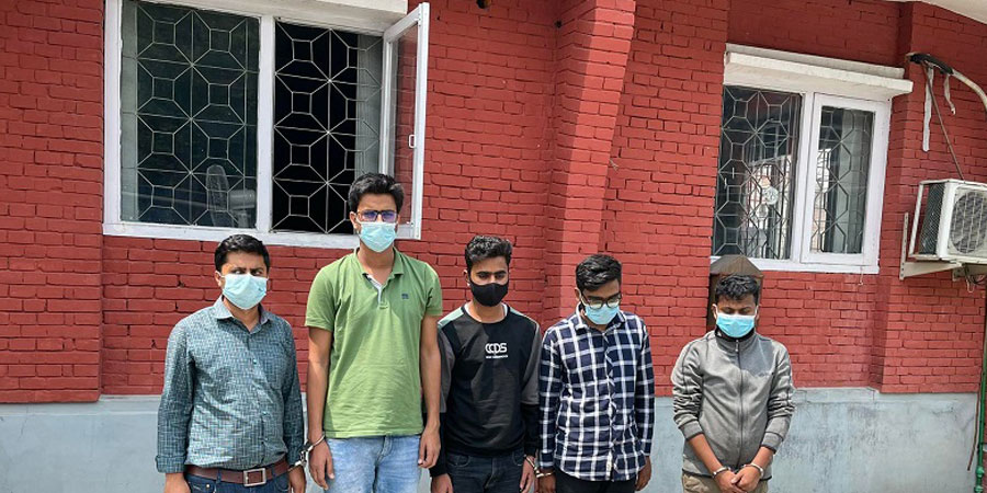२ देखि १८ लाख लिने शर्तमा एमबीबीएसको परीक्षामा सहभागी नक्कली परीक्षार्थी पक्राउ