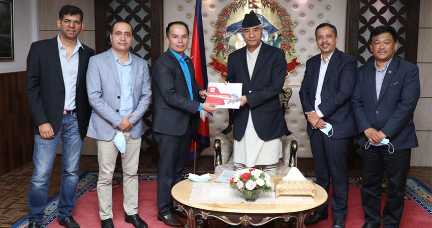 प्रधानमन्त्री र नाडा पदाधीकारीबीच भेट, सवारी साधन आयातमा लागेको प्रतिवन्ध हटाउन नाडाको माग