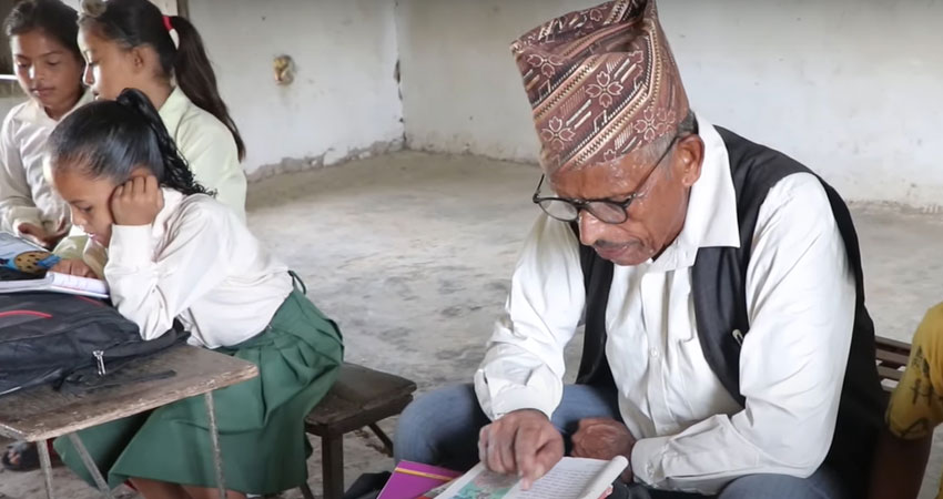 कक्षा ५ मा पढ्दै ६१ वर्षीय रिमबहादुर