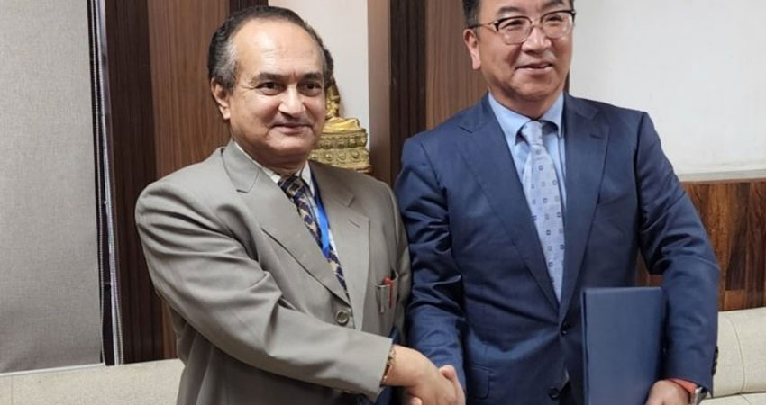 सामसुङ र त्रिविबीच तालिम दिने विषयमा हस्ताक्षर
