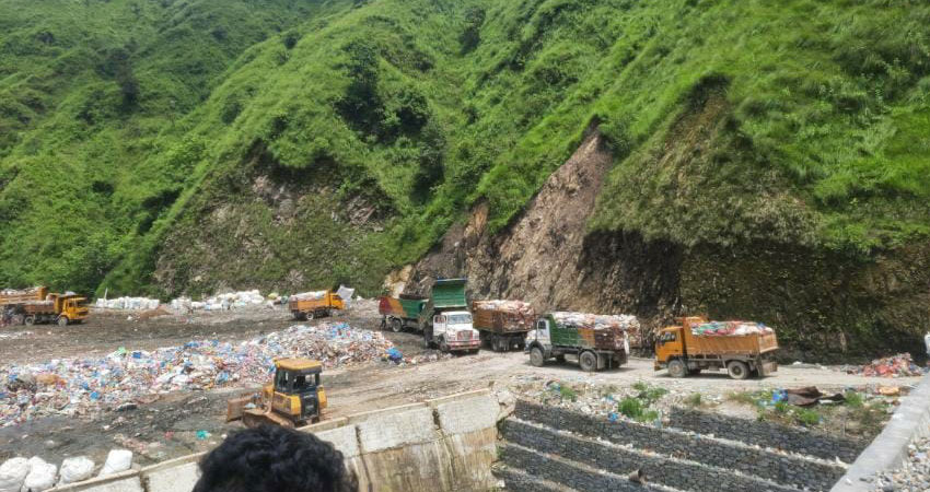 मेयर बालेन साह भन्छन्– आजदेखि फोहोर बोकेका गाडीहरु बञ्चरे डाँडा पुग्नेछन्
