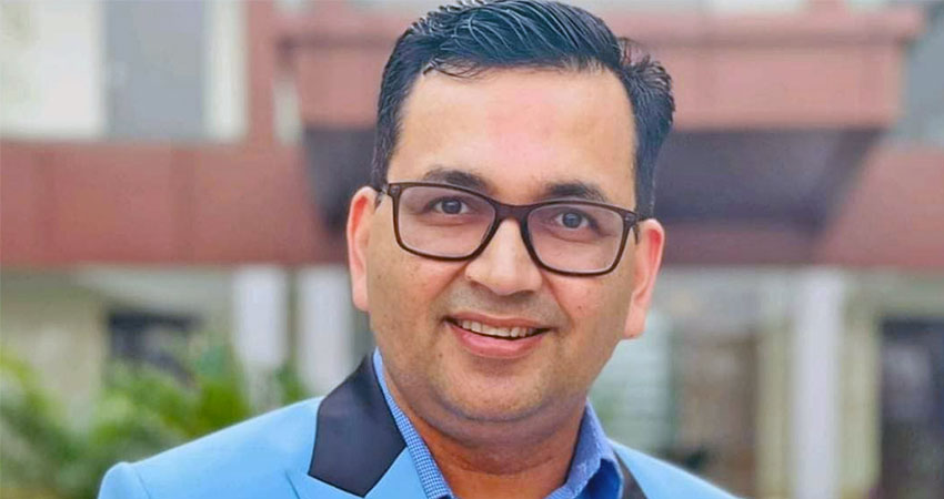 प्रचण्डले छाडेको चितवन–३ मा अधिकारी