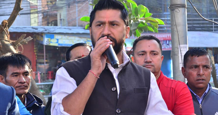 सरकारले व्यवसायीलाई दुःख दिँदैनः सभापति लामिछाने