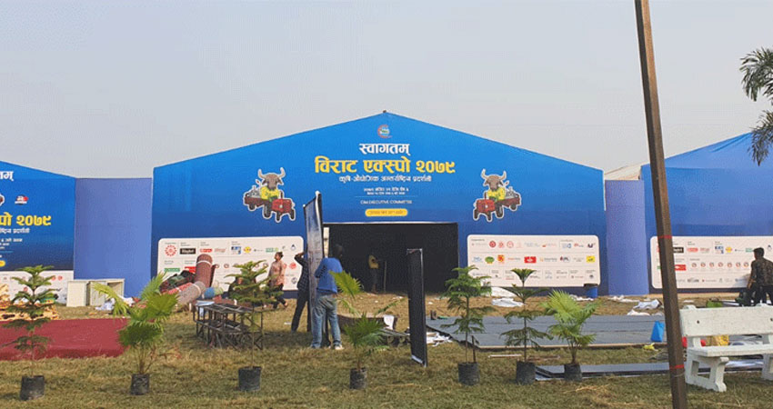 विराट एक्स्पो रोजगार मेला स्टलमा युवायुवतीकाे भिड !