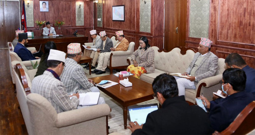 प्रधामन्त्रीद्धारा राष्ट्रपति र उपराष्ट्रपति पदको निर्वाचनका लागि प्रक्रिया सुरु गर्न आग्रह