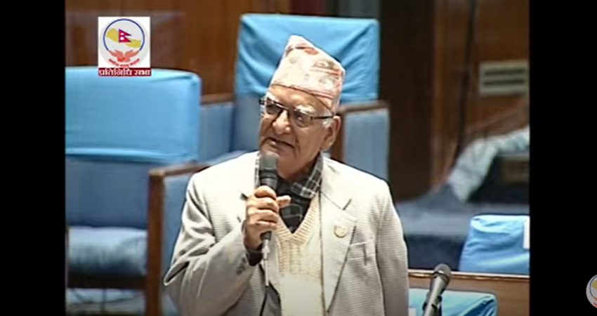चित्र बहादुर केसीको प्रश्न–प्रधानमन्त्री भएपछि पहिलो भ्रमण भारत नै किन ?