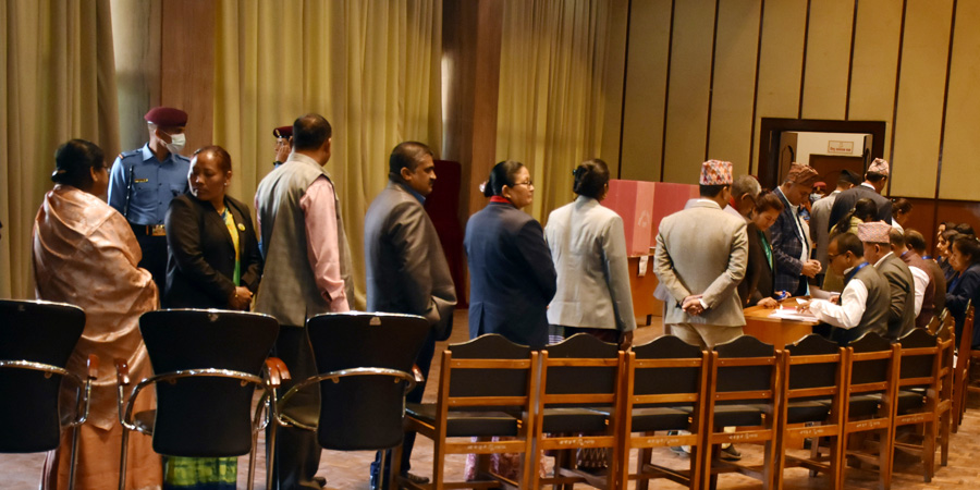 उपराष्ट्रपतिको मतदानमा को–को भए अनुपस्थित ?