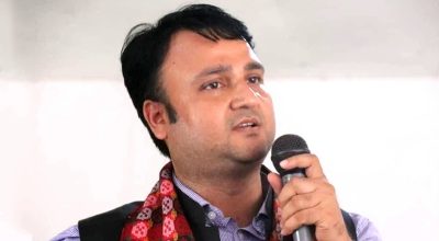 माओवादीले चाहे सरकार ढल्छ : जीवन आचार्य