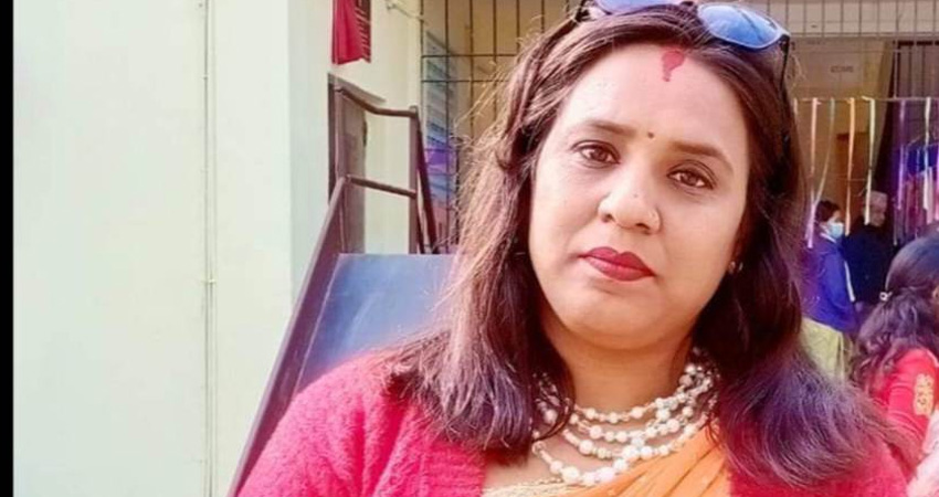 कविता : रातो रङ