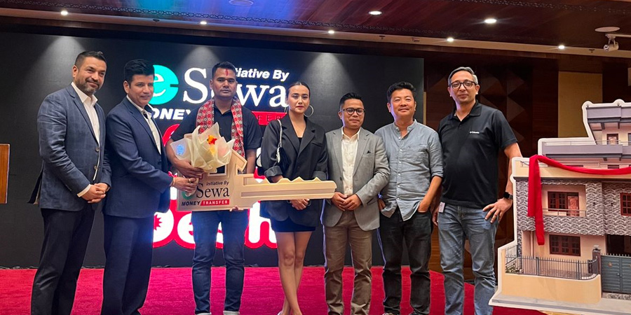 ईसेवा मनि ट्रान्सफरको घर उपहार पाउने भाग्यशाली विजेता बने युएईमा कार्यरत श्रेष्ठ