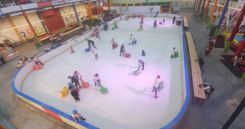 नेपालमा पनि सुरु भयो आइस स्केटिङ खेल, यस्ता छन् खेलका विशेषता
