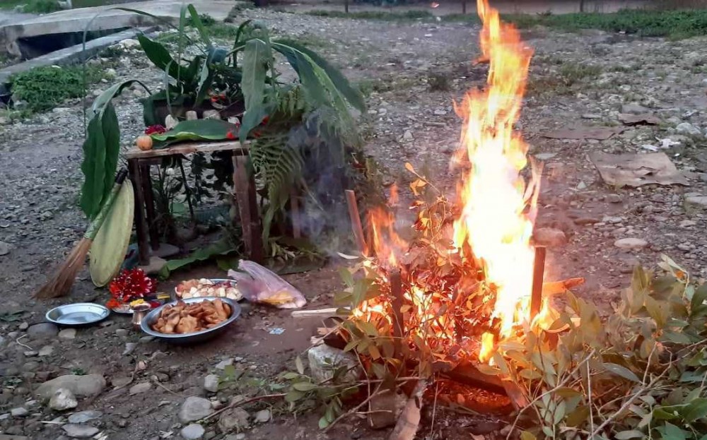 हराउँदै ‘लुतो फाल्ने’ चलन बुढापाका भन्छन् : छैन नयाँ पुस्तामा चासो