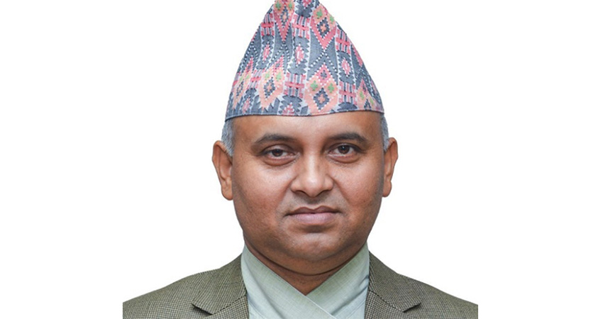 बहालवाला संचार सचिव विमानस्थलबाट पक्राउ