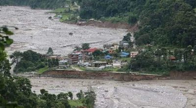 बाढीले थप क्षति पुर्याउन थालेपछि पालिकाद्वारा पुन:निर्माणमा सहयोग गर्न आग्रह