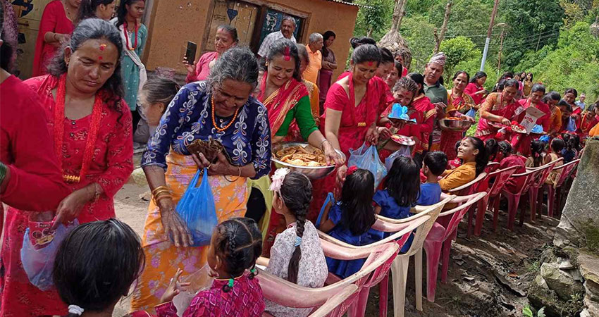 प्राचीन सहर : एक सय २१ वर्षअघिदेखि रजस्वला नभएका कन्याहरूलाई पुजिन्छ