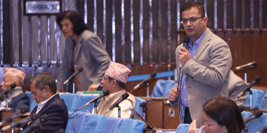ललिता निवास जग्गा प्रकरणमा कीर्ते मुद्दा लगाएर दोषीलाई उम्काउने खेल भइरहेको छ-सांसद गिरी