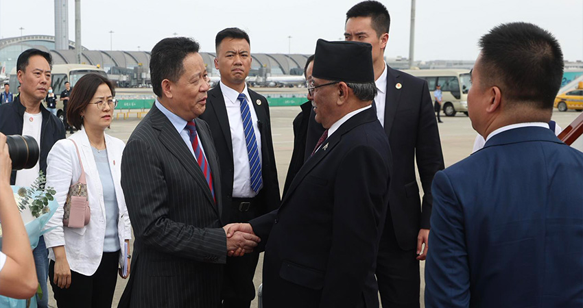 चीन भ्रमण : प्रधानमन्त्री ‘प्रचण्ड’ छेन्दुमा