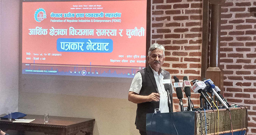 सेयर कर्जामा १२ करोडको सीमा हटाउनु पर्ने पूर्व अर्थमन्त्री पाण्डेको भनाइ