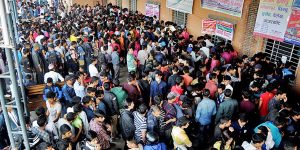लामो दूरीका सार्वजनिक यातायात तथा हवाई टिकट पाउन मुस्किल