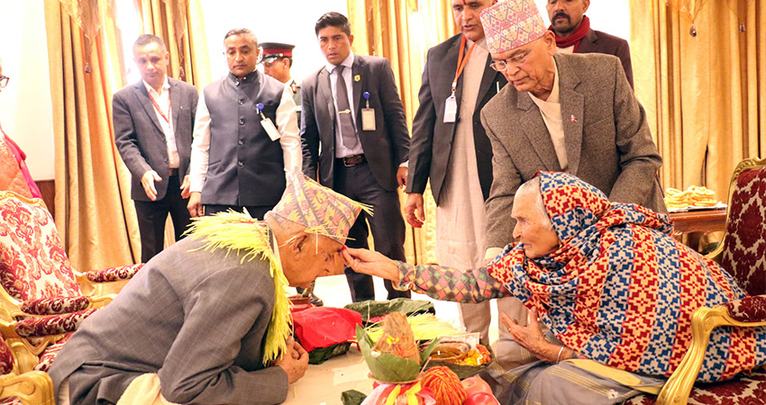 राष्ट्रपति पौडेलद्वारा टीका ग्रहण