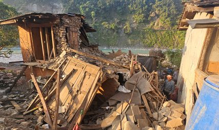 भूकम्पपीडित चिसोमा काप्दै , क्षतिको विवरण अझै सङ्कलन भएन