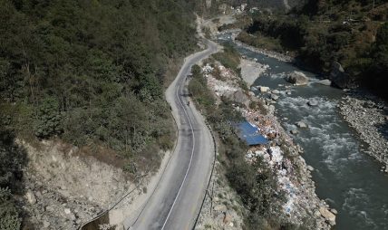 बेनी–जोमसोम र बेनी–दरबाङ सडकमा रातिमा सवारी आवागमन बन्द