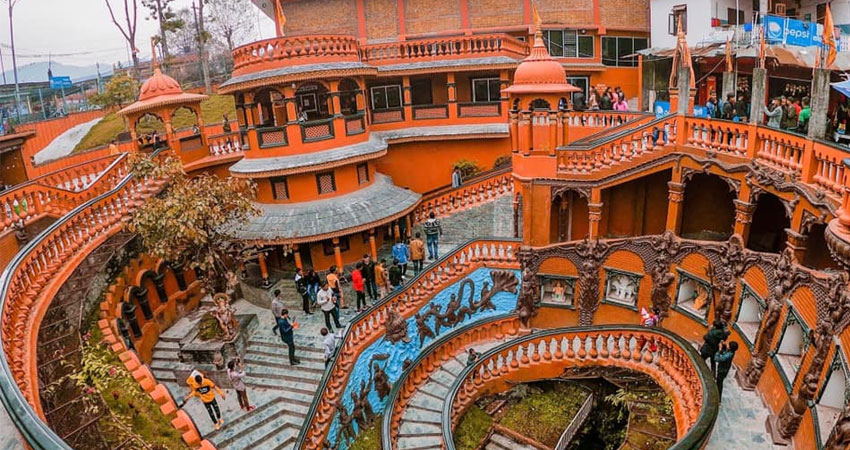 गुप्तेश्वर गुफामा पर्यटकको भीडः एकै दिनमा पाँच लाखको टिकट बिक्री
