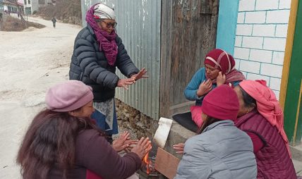 शीतलहरसँगै बढेको चिसोले जनजीवन कष्टकर शीतलहरसँगै बढेको चिसोले जनजीवन कष्टकर