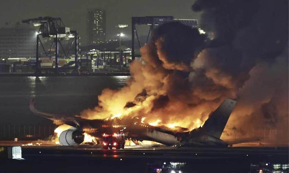 Tragic Collision at Haneda Airport: 5 Dead, Hundreds Safely Evacuated