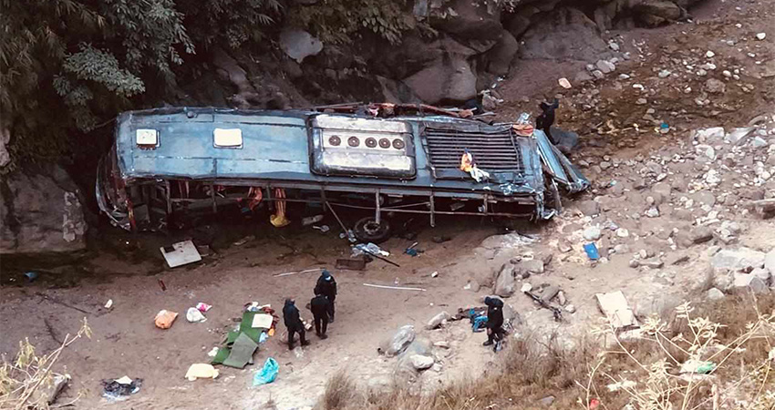 कपिलवस्तु बस दुर्घटनाका मृतक दश जनाको पहिचान खुल्यो