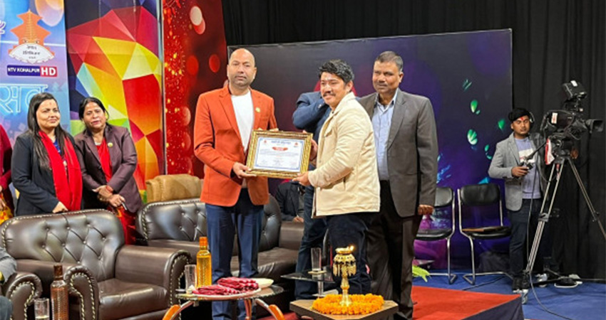 एनटिभीको ३९औँ बार्षिकोत्सवको अवसरमा नरैनापुर गाउँपालिका सम्मानित