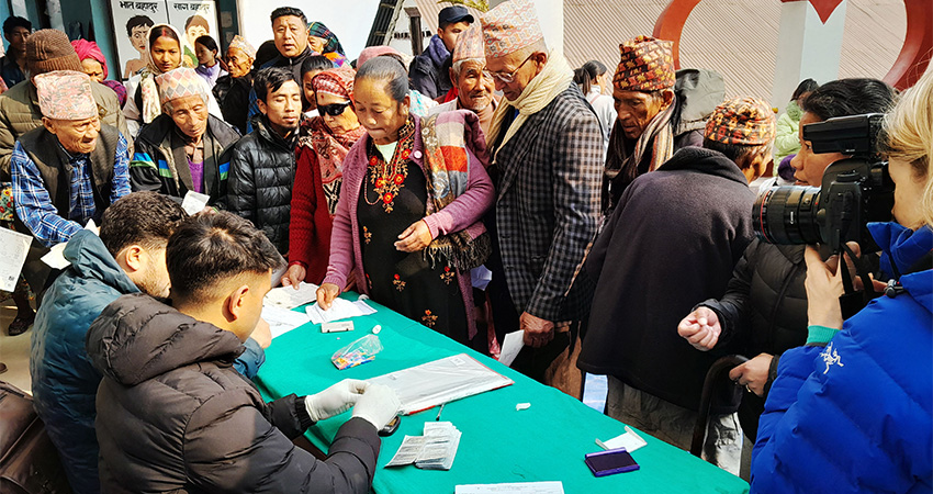 आँखाका बिरामीको शल्यक्रिया गर्न डा रुइत गृहजिल्लामा