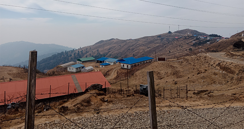 विद्यालय बन्द भएपछि पढ्नकै लागि भारत जानुपर्ने बाध्यता
