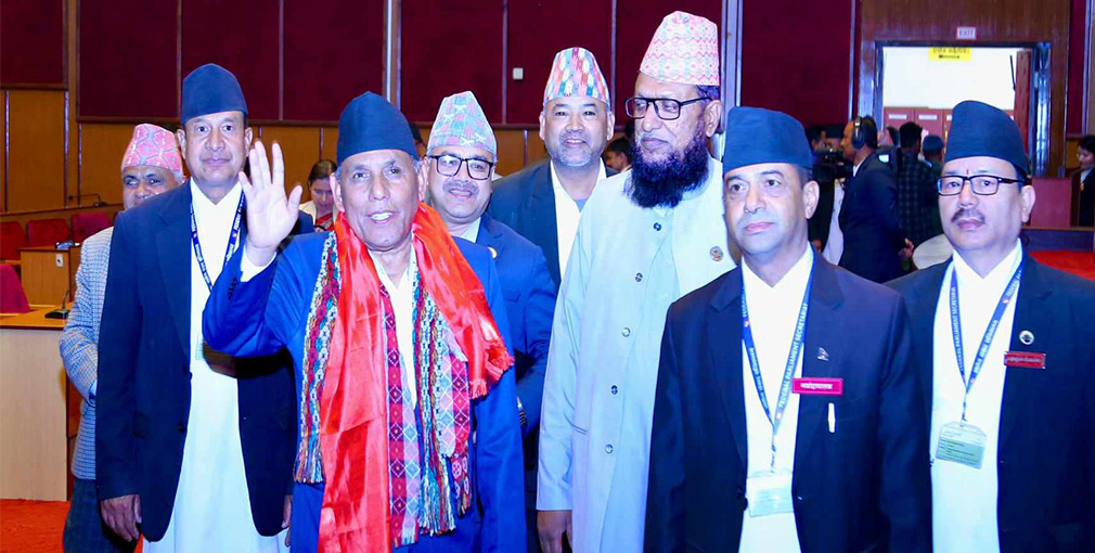 राष्ट्रियसभाको अध्यक्षमा माओवादी केन्द्रका दाहाल निर्वाचित
