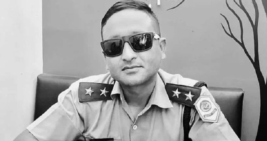 कोटेश्वरमा बसको ठक्करबाट घाइते ट्राफिक प्रनानी खत्रीको मृत्यु