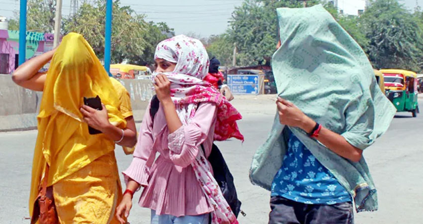 Experts warn of heat risks as India temperatures climb again