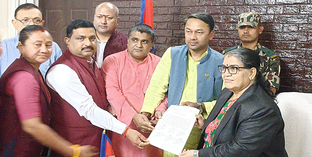 मधेसको मुख्यमन्त्रीमा जनमतका सिंहद्वारा दाबी पेस