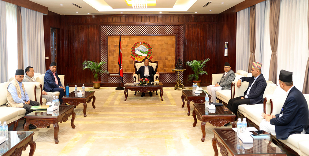 कर्मचारीको माग सम्बोधन गर्न मन्त्री गिरीको संयोजकत्वमा तीन सदस्यीय समिति गठन