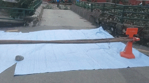 धोबीखोलाको पुलमा आवागमन बन्द