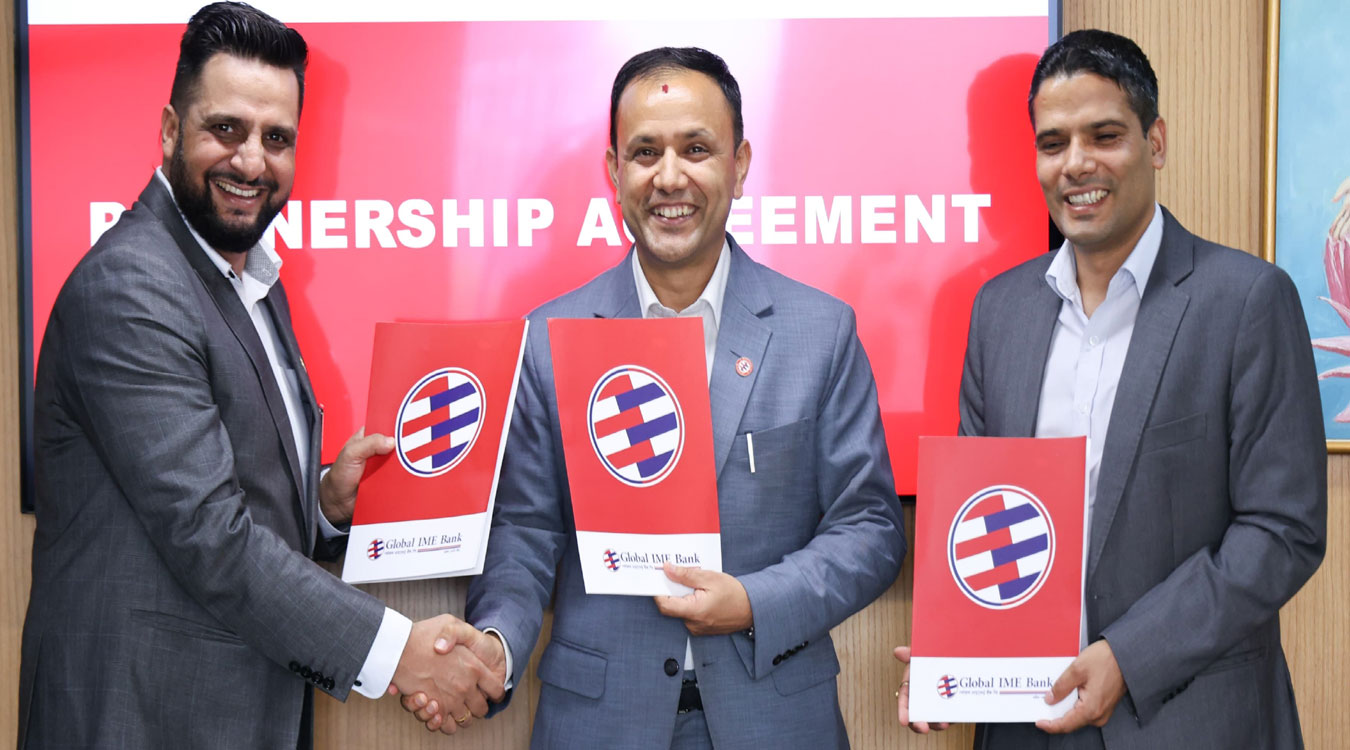 उच्च शिक्षाका लागि विदेश जाने विद्यार्थीलाई कर्जा प्रवाह गर्दै ग्लोबल आइएमई बैंक