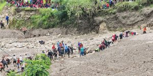 गोरखा पहिरो अपडेट : तीन जनाको शव फेला, दुई जना अझै बेपत्ता