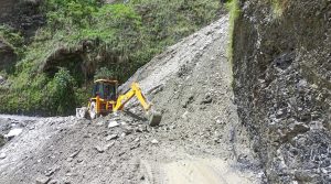 पहिरो खस्दा कालिगण्डकी करिडोर अवरुद्ध, पहिरो पन्छाउने कार्य जारी