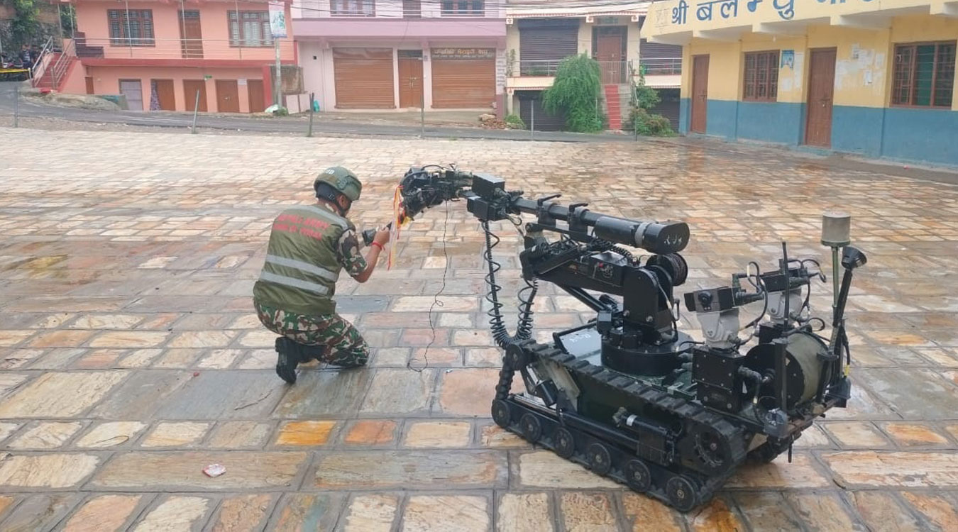 बलम्बमा भेटिएको शङ्कास्पद वस्तु सेनाद्वारा निष्क्रिय
