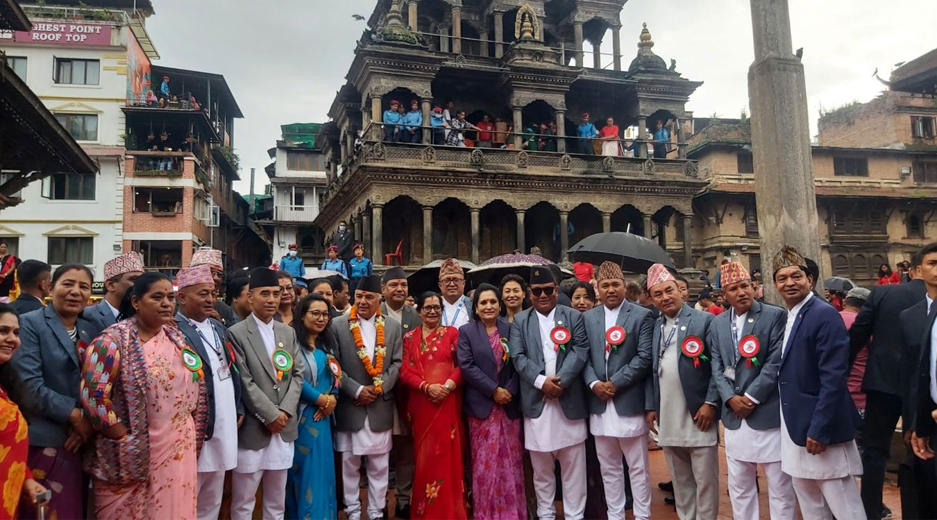 राष्ट्रपति पौडेलद्वारा कृष्णमन्दिरमा पूजाआराधना