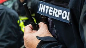 इन्टरपोलबाट रेड नोटिस जारी भएका फरार व्यक्ति युएईबाट पक्राउ