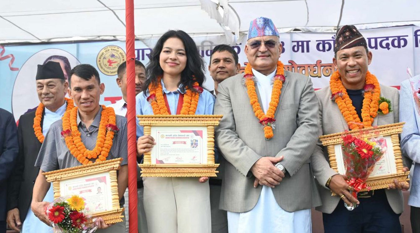 पलेशा गोवर्द्धनलाई गण्डकी मासिक भत्ता दिइँदै