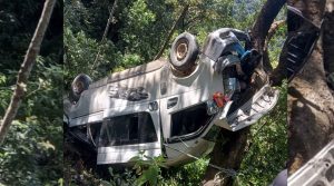 पोखरा जाँदै गरेको माइक्रोबस दुर्घटना, १२ जना घाइते