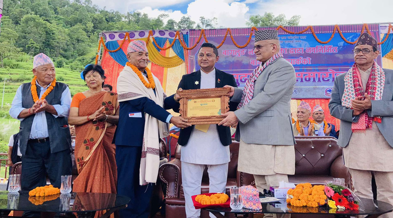 अन्टार्क्टिका पुग्ने पहिलो नेपालीलाई सम्मान