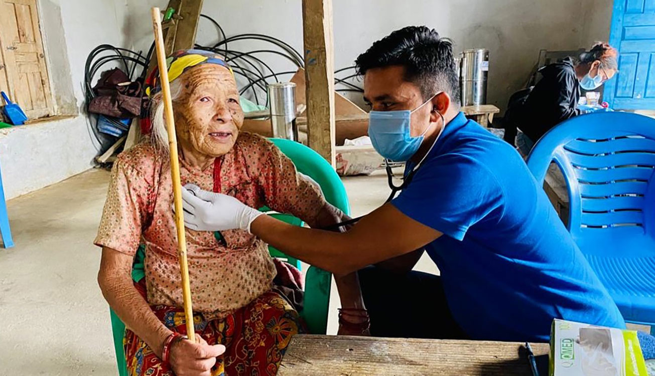 दुर्गम गाउँ गोप्कामा आभारभूत स्वास्थ्य सेवा केन्द्र सञ्चालन
